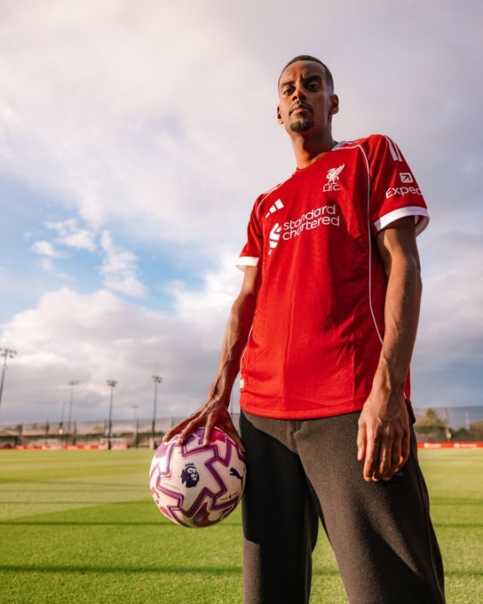 ‘이삭 품은 리버풀’ EPL 이적시장 마감… 올여름 오간 돈만 5조원대