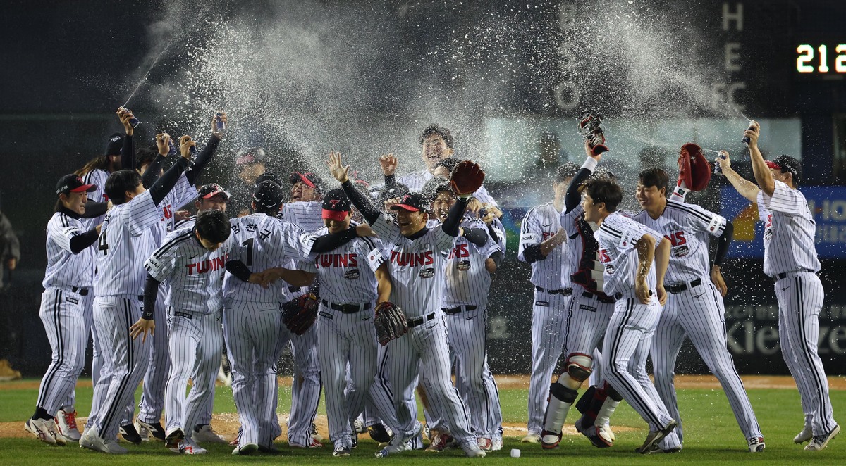 [엘롯기 가을 어셈블?②] 전문가에게 물었다…엘롯기, 사상 첫 PS 동반진출 가능성은?