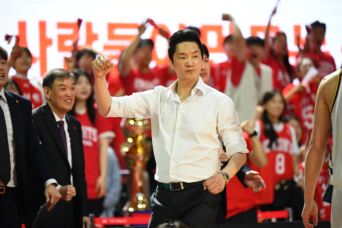 “조금은 달라지지 않을까” 전희철 감독의 구상 ‘속공 대신 3점슛’