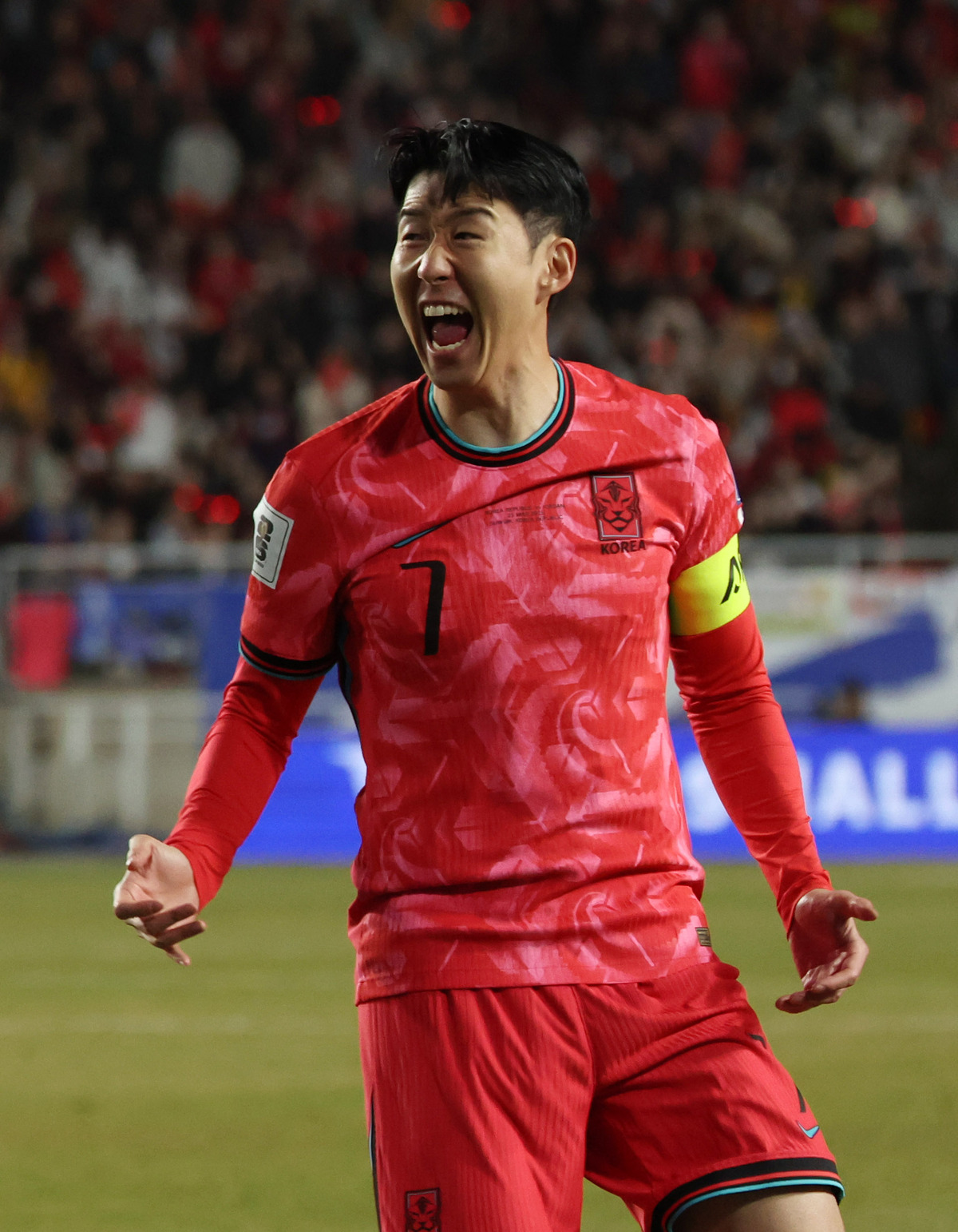 원톱 손흥민 통했다… 깔끔한 슈팅으로 미국전 선제골