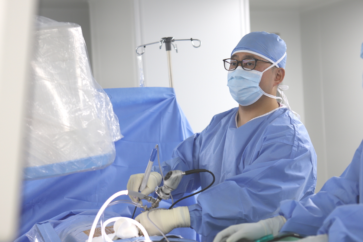 허리디스크, 방치하면 만성 통증으로… 신경차단술·내시경 치료로 회복 가능