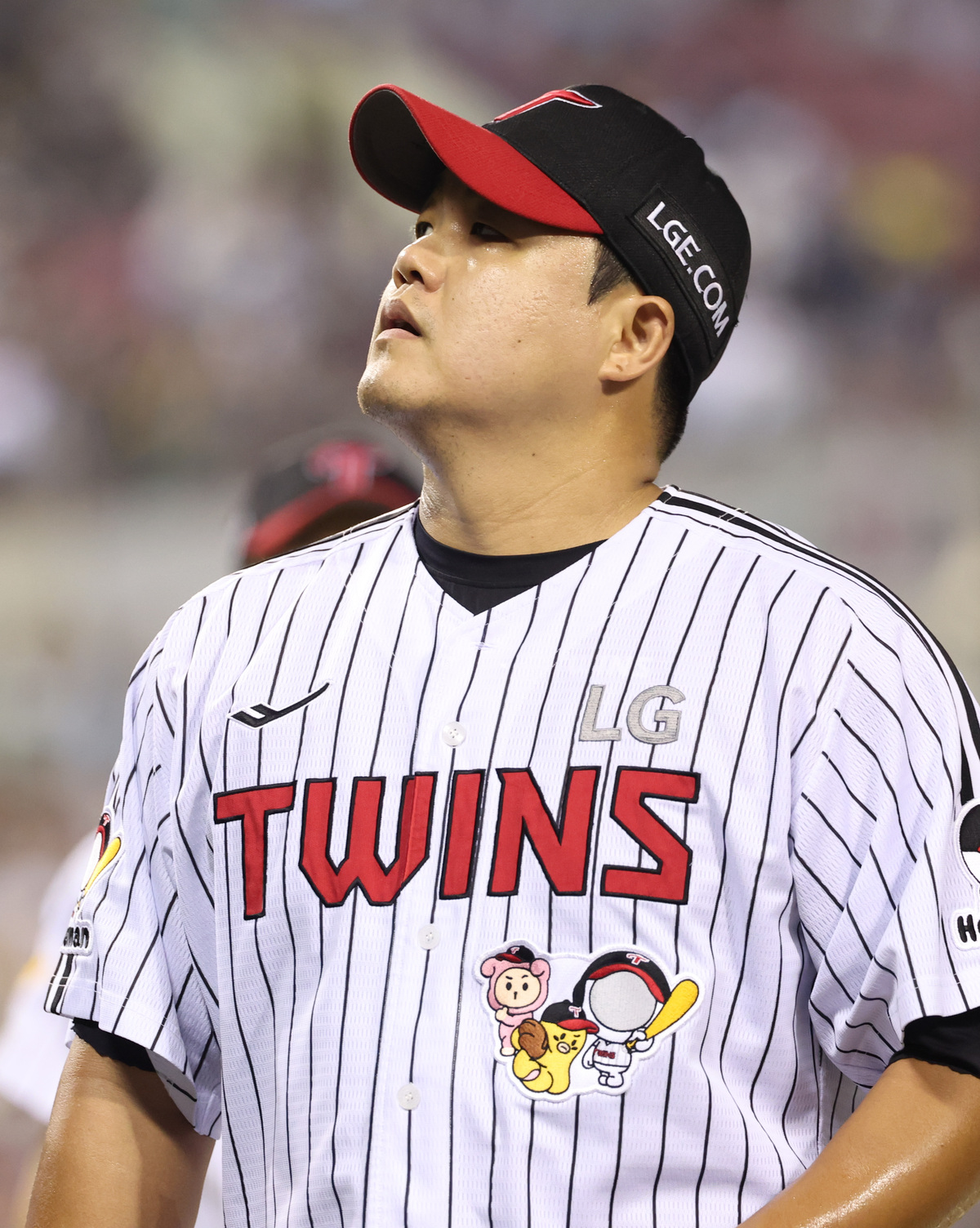 ‘9월 ERA 135’ 장현식 말소한 LG “PS는 불펜 싸움… 복귀 기다린다”