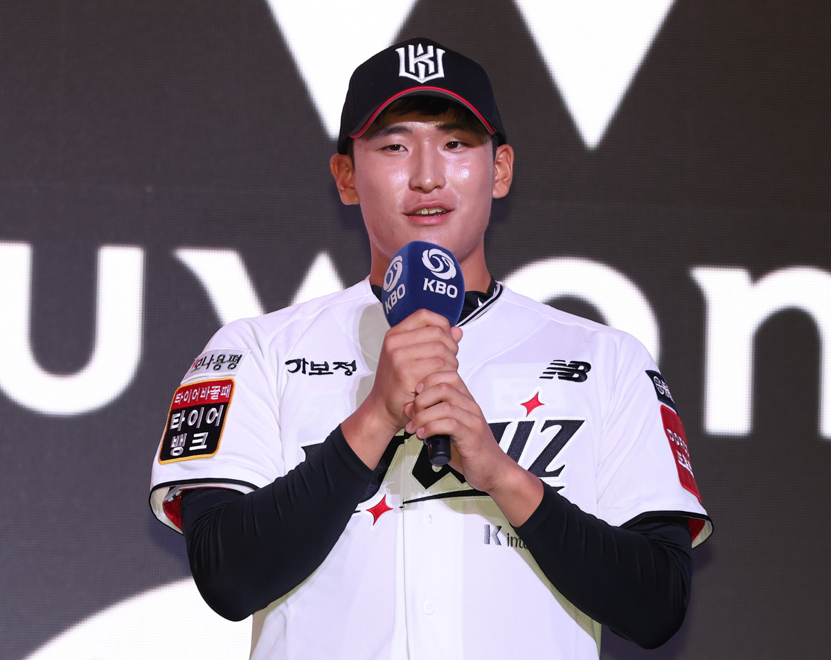 “잠재력 크다” 파이어볼러 박지훈 품은 KT, 내야 세대교체 퍼즐도 챙겼다