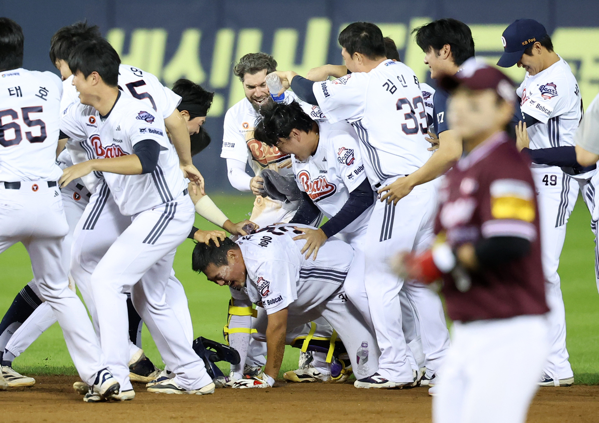 답답했던 방망이, 마지막에서야… 두산, 천신만고 끝 7연패 탈출