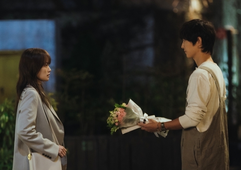 송중기→천우희, 입맞춤 후 꽃다발 고백?…“변수 발생”