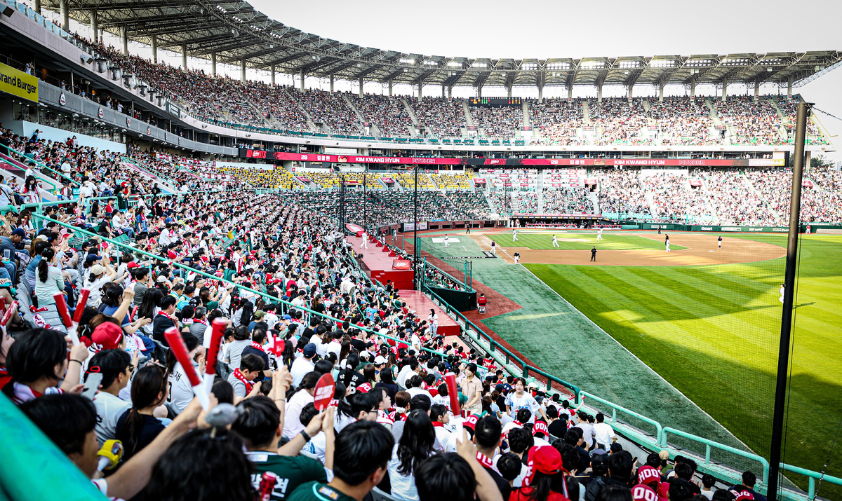 SSG, 구단 최초 시즌 20번째 만원 관중 달성…120만 향해!