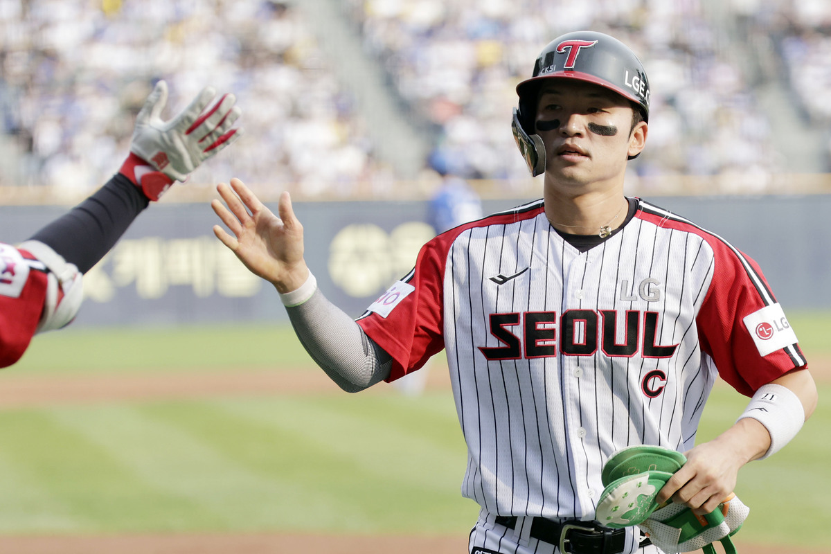 ‘5번째 도루왕 보인다’ 韓 최고 ‘대도’ 향해 뛰는 박해민… 쾌속 질주로 바라보는 ‘우승 캡틴’