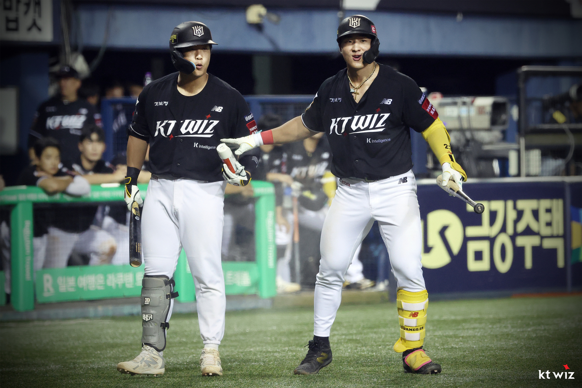 가을 KT가 꿈꾸는 결정타… 강백호·안현민 ‘동시 폭발’