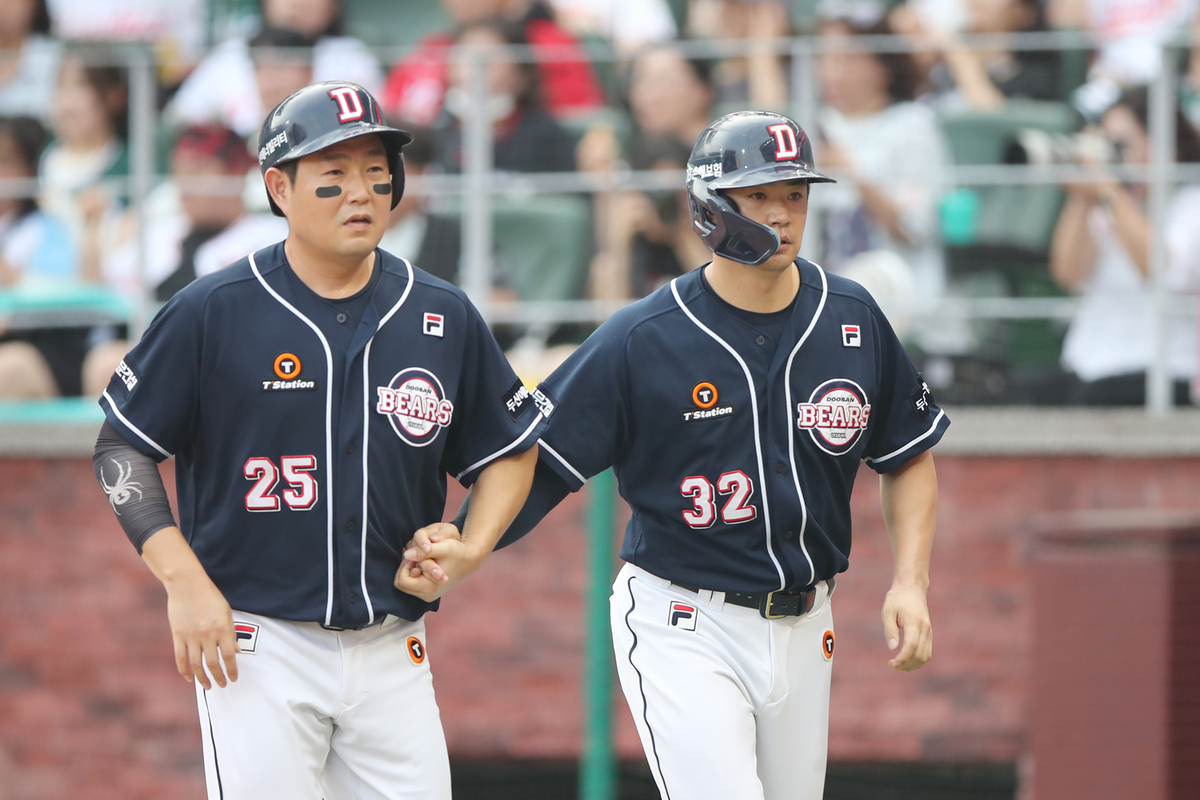 돌아온 베테랑 곰들… “젊은 선수들에게 길을 보여주길”