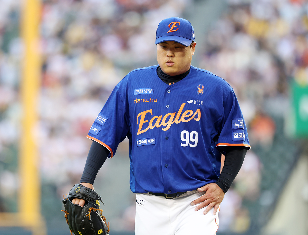 류현진, 두 마리 토끼 향해 뚜벅뚜벅… 최소경기-최고령 1500K까지 ‘-10’