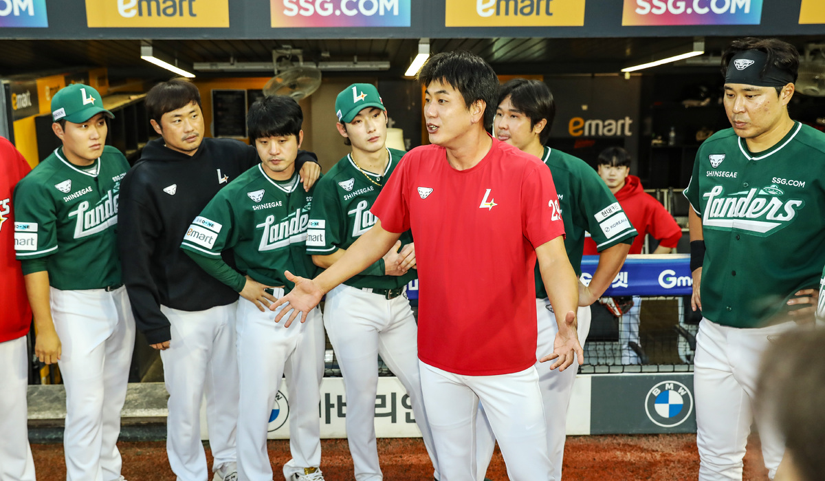 “투혼의 플레이로!” 전날 패배 설욕했다… SSG, ‘3위 전쟁’ 수성 의지 활활