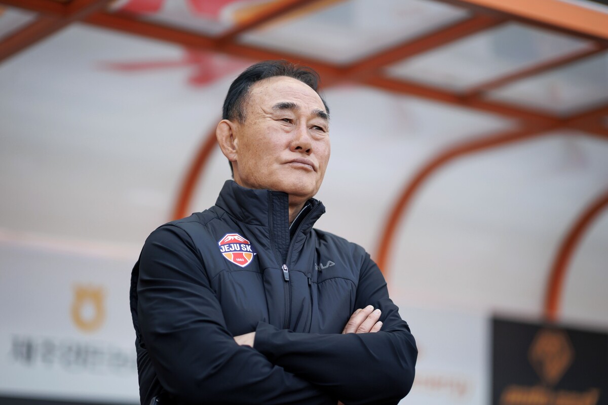 부진에 빠진 제주, 김학범 감독 자진 사임… 김정수 감독대행 체제로