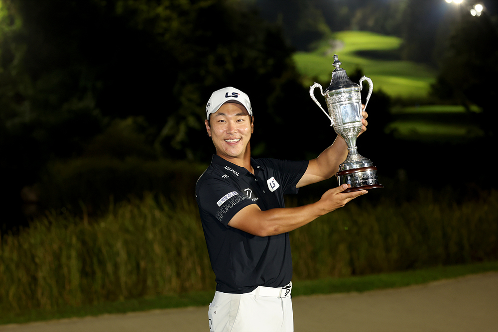 마지막 홀에서 버디 퍼트 성공…전가람, 최경주 인비테이셔널 우승