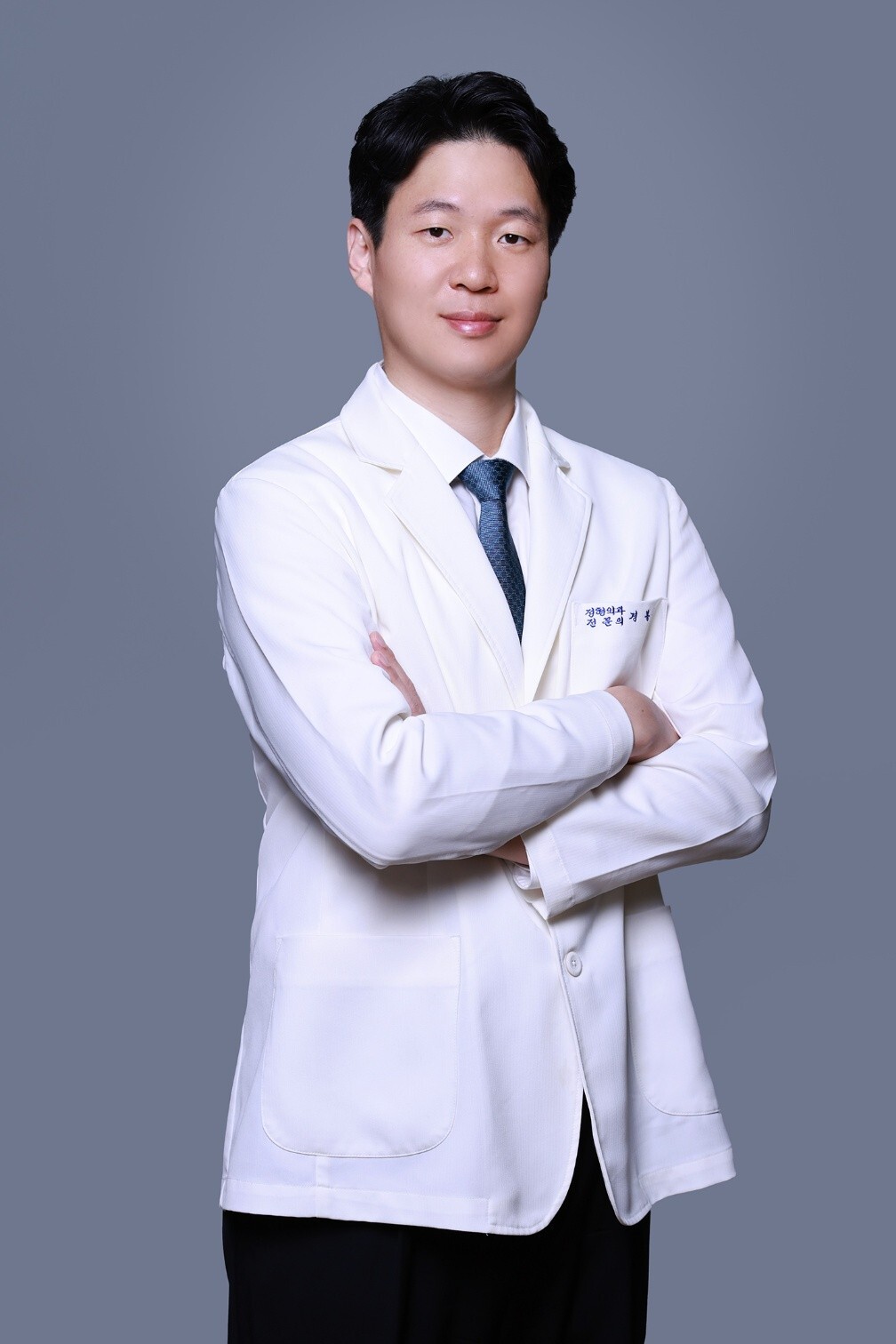 초기 무릎 퇴행성관절염 방치 마세요… 단계별 치료 및 재활 가이드