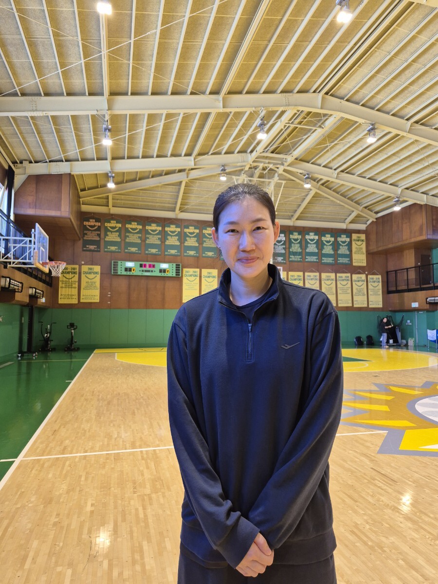 ‘디펜딩 챔피언’ 박정은 BNK 감독 “부담 있지만 이겨내야”