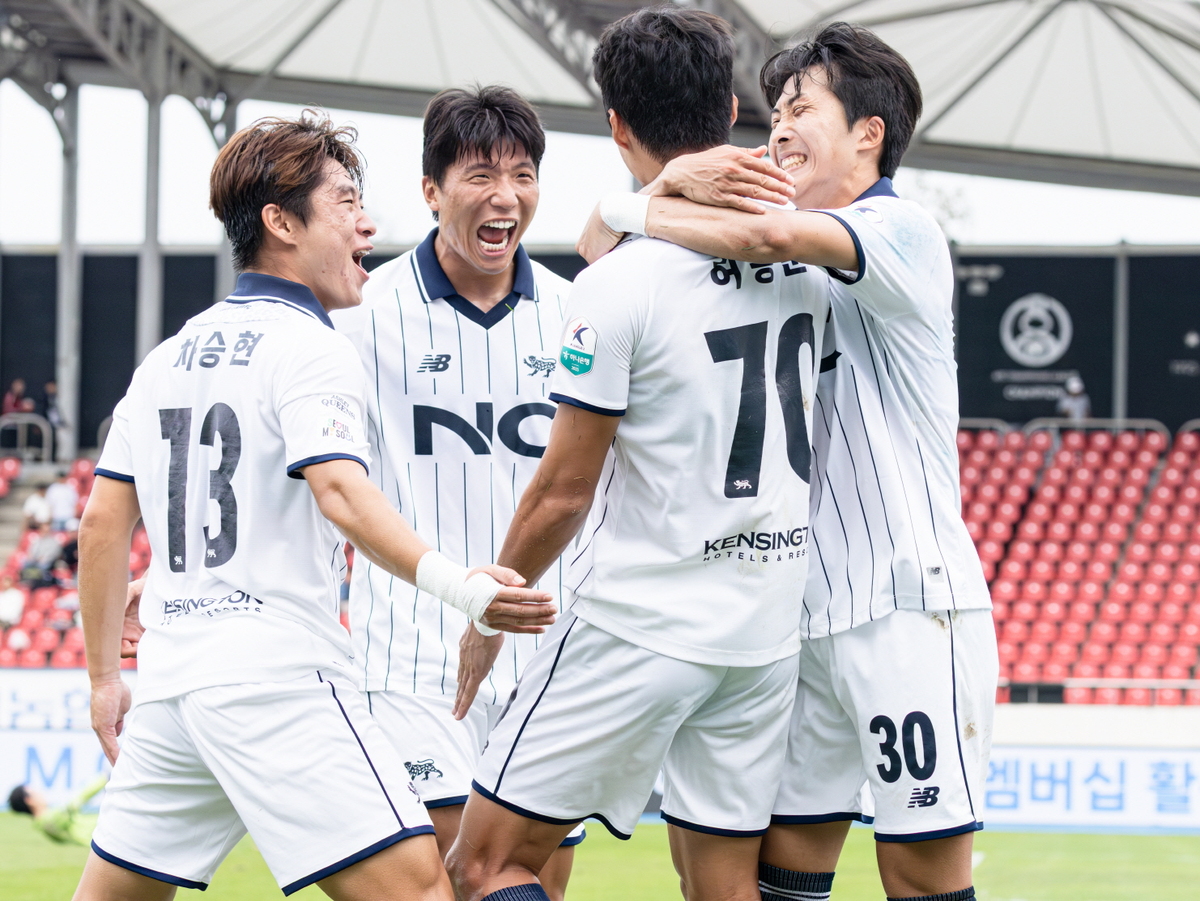 ‘PO 레이스 본격 시동!’ 서울 이랜드, 홈에서 화성 잡고 상승세 잇는다