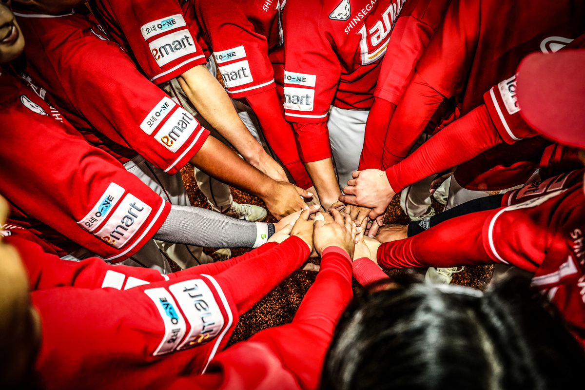 상대는 정해졌다…준PO 앞둔 SSG “원팀의 힘으로, 더 높이 비상하겠다”