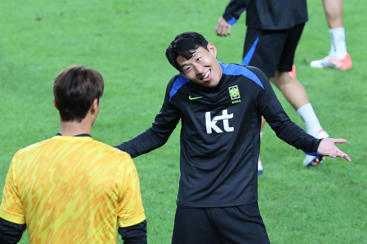 비와도 뜨거운 함성 속에서…韓 축구 새역사! 손흥민 A매치 최다 출전 1위-이재성, 센추리 클럽 가입