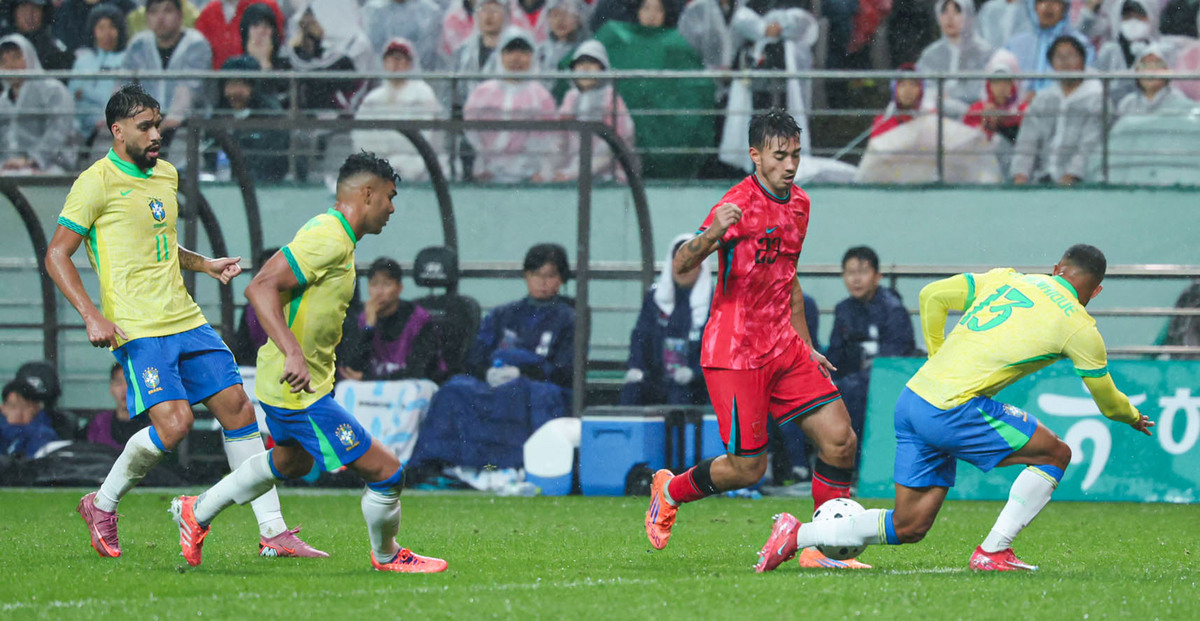 꽉 막힌 중원 뚫어야 하는 홍명보호...파라과이전 황인범-카스트로프 조합 뜰까