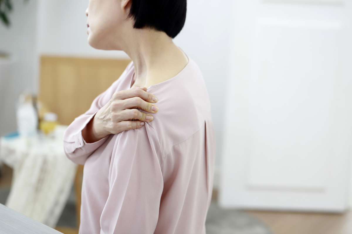 젊은층도 안심 못 하는 어깨통증, 회전근개 파열 확인해보세요