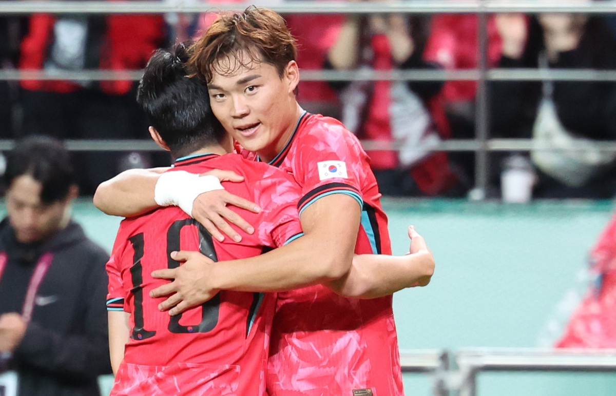 [SW현장] ‘엄지성 선제골+오현규 쐐기골’ 브라질전 대패 딛은 한국, 파라과이전 2-0 승리