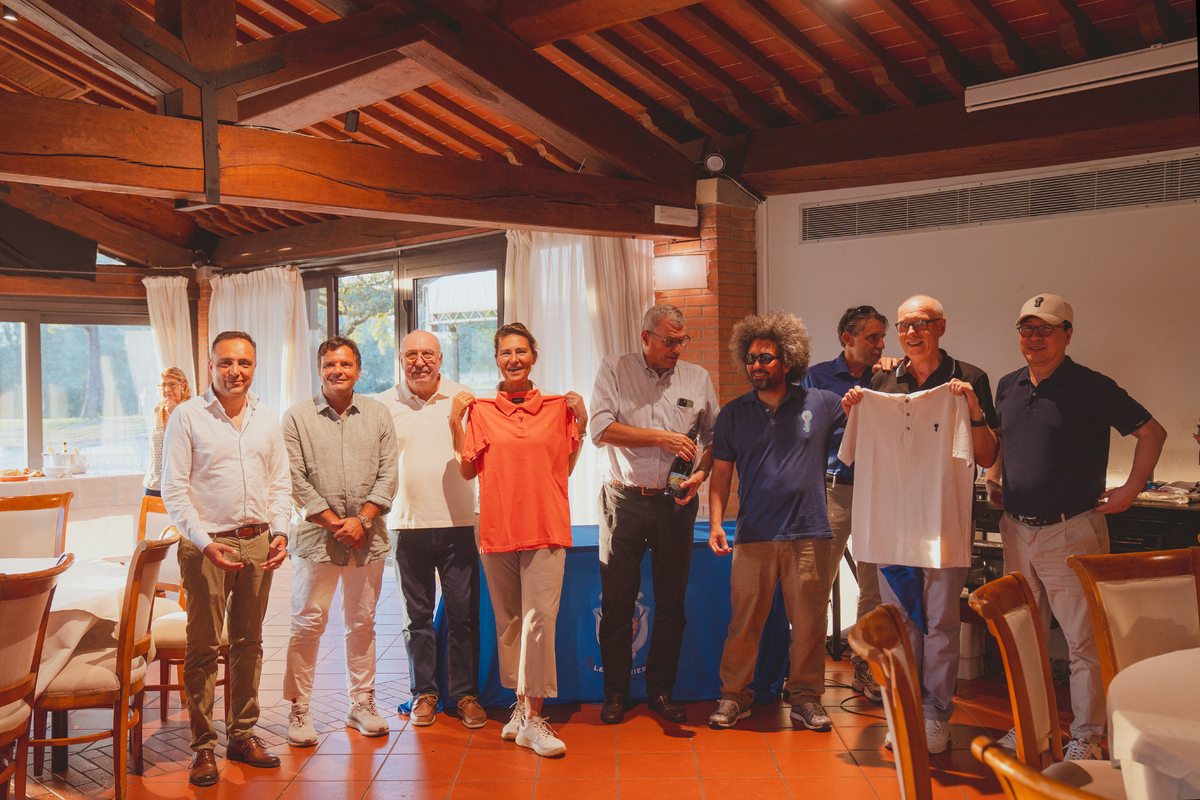 JR Inc, 피렌체에서 파크골프 자선대회 마무리