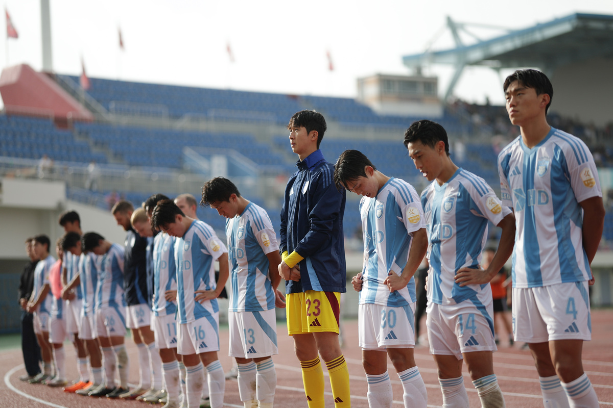 '신태용 감독과 결별' 사령탑 잔혹사 울산, 내리막길 끝 있을까...대행 체제 첫 과제는 '강등권 탈출'