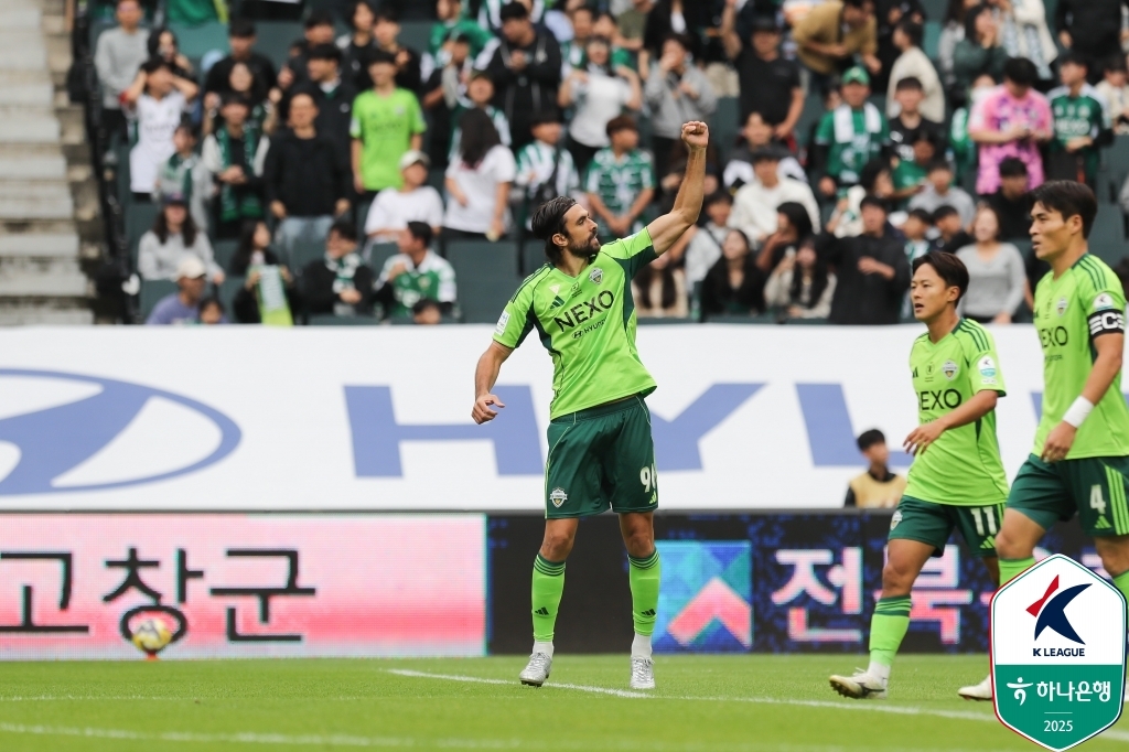 콤파뇨·티아고 축포… 부활한 전북, 통산 10번째 K리그 챔피언 등극