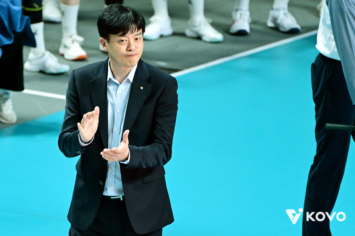 첫판부터 대어 낚고 출발하는 이영택 GS칼텍스 감독 “역시 실바는 실바… 여러모로 잘 풀린 경기”