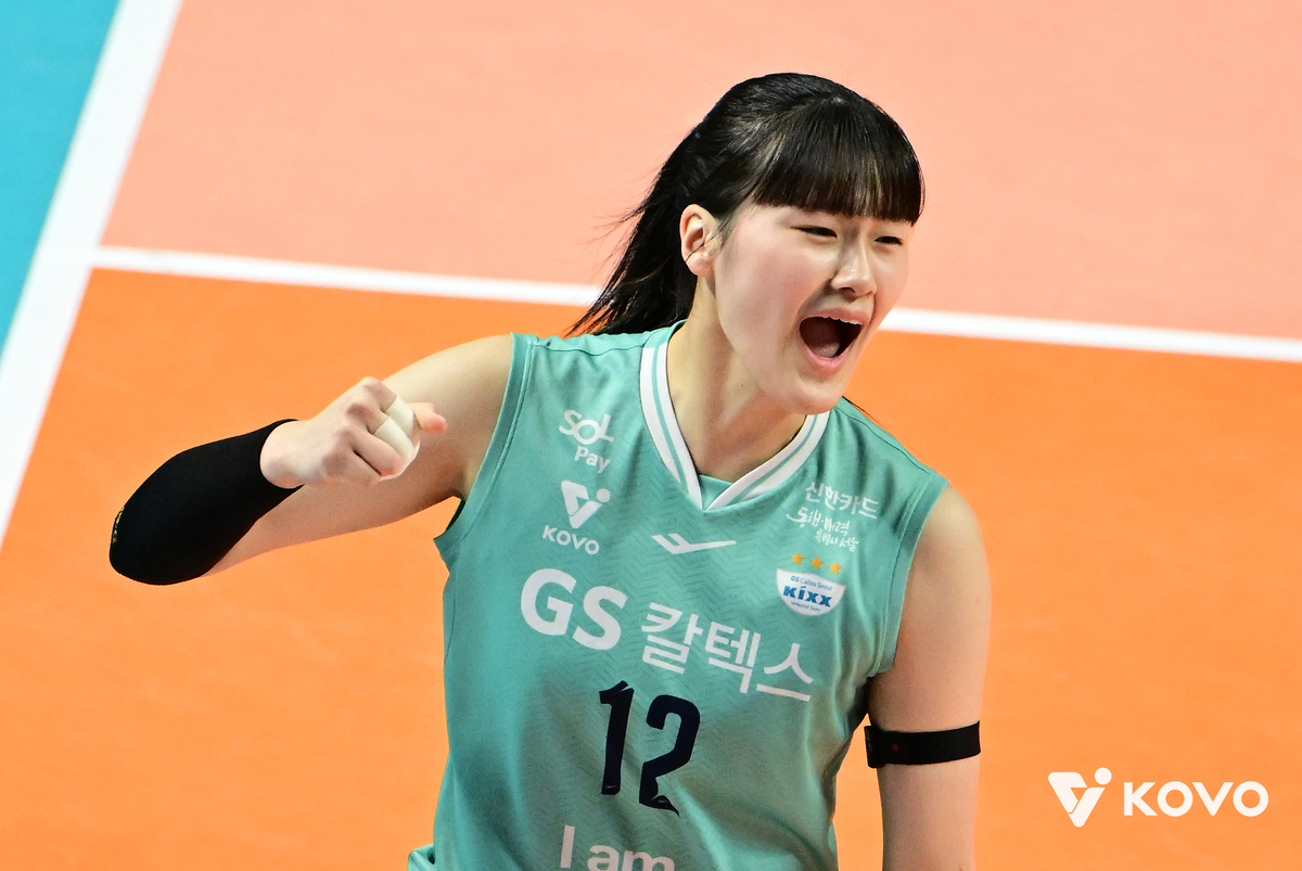 승리 미소 속에 지우지 못한 안타까움… GS칼텍스 이주아, 무릎 십자인대 파열로 시즌 아웃