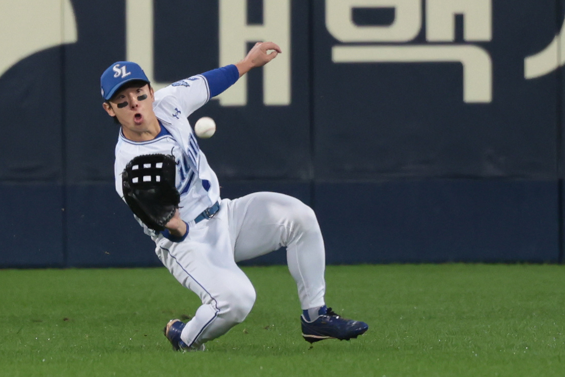 [SW포커스] 눌러왔던 속마음 꺼낸 김성윤 “지나친 방해만은… 응원 문화엔 불만 없어”