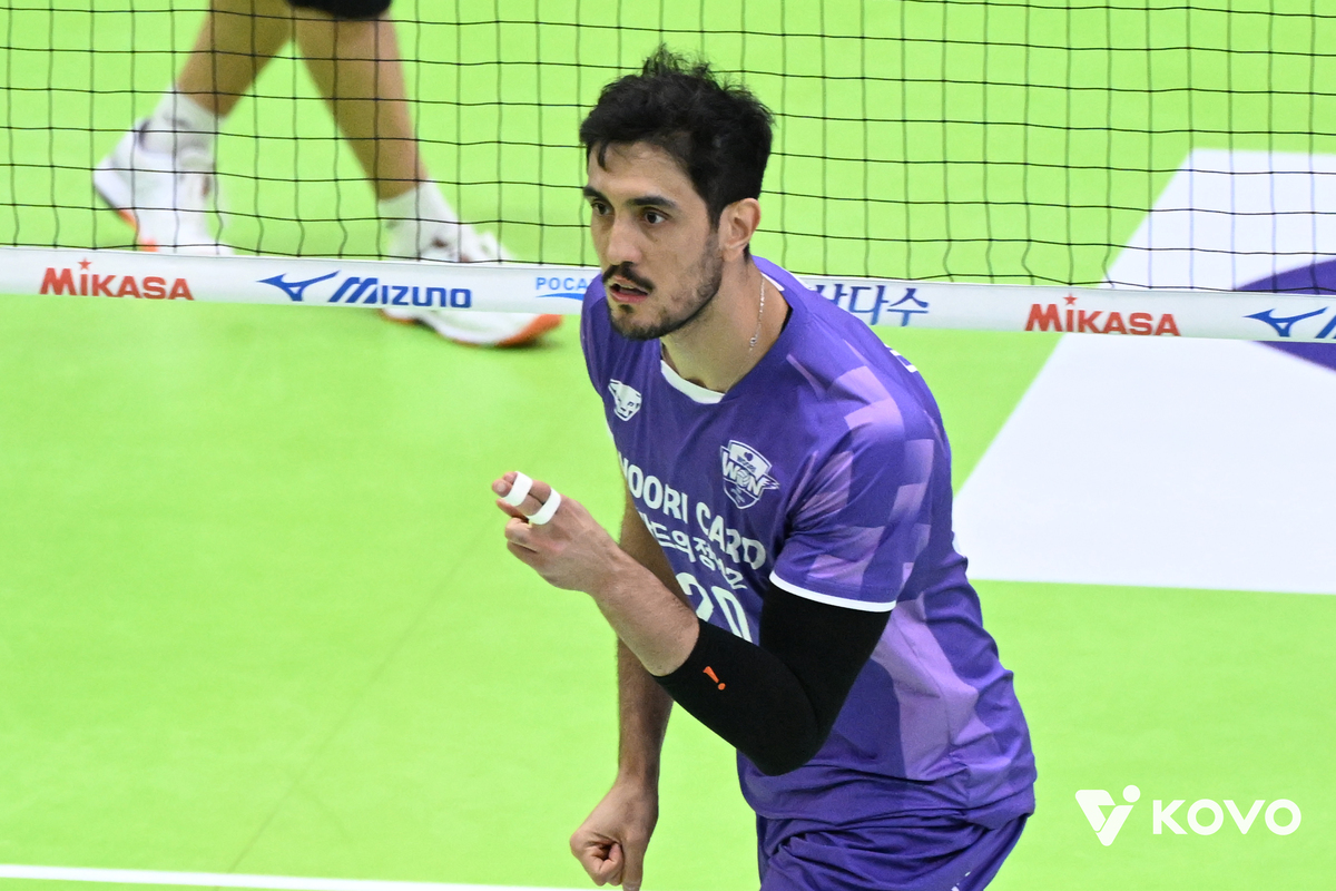 경계 대상 아라우조의 23득점 맹폭… 우리카드, 다크호스 한국전력 잡고 산뜻한 출발