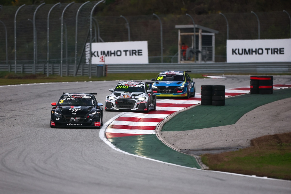 금호타이어 타이틀스폰서 ‘KUMHO FIA TCR World Tour’ 6라운드 성료