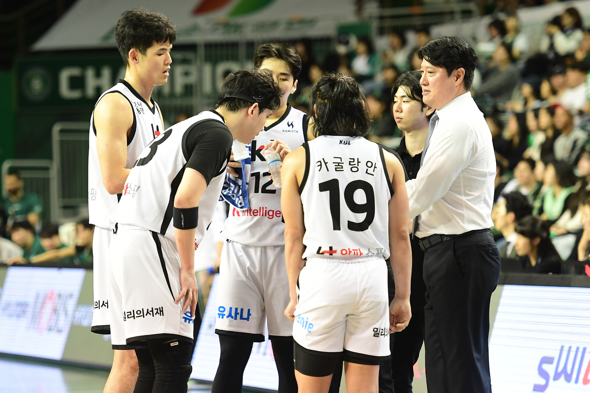 ‘문경은 감독 원정 첫 승+공동 2위 도약’ KT, DB에 3점 차 승···빛바랜 알바노의 30점 원맨쇼