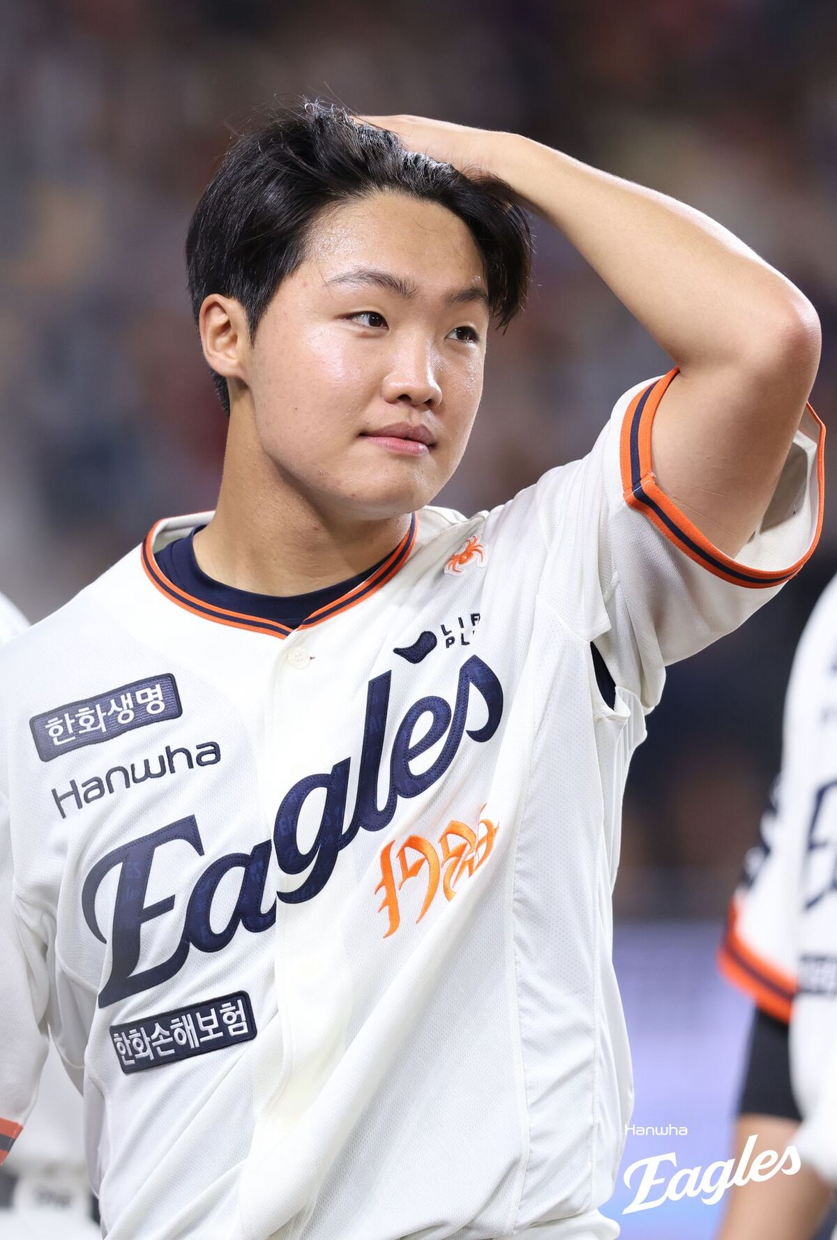 [PO4] 시리즈 마침표 위해 꺼낸 ‘고졸 신인’ 선발… 김경문 감독 “정우주, 어리지만 담대합니다”