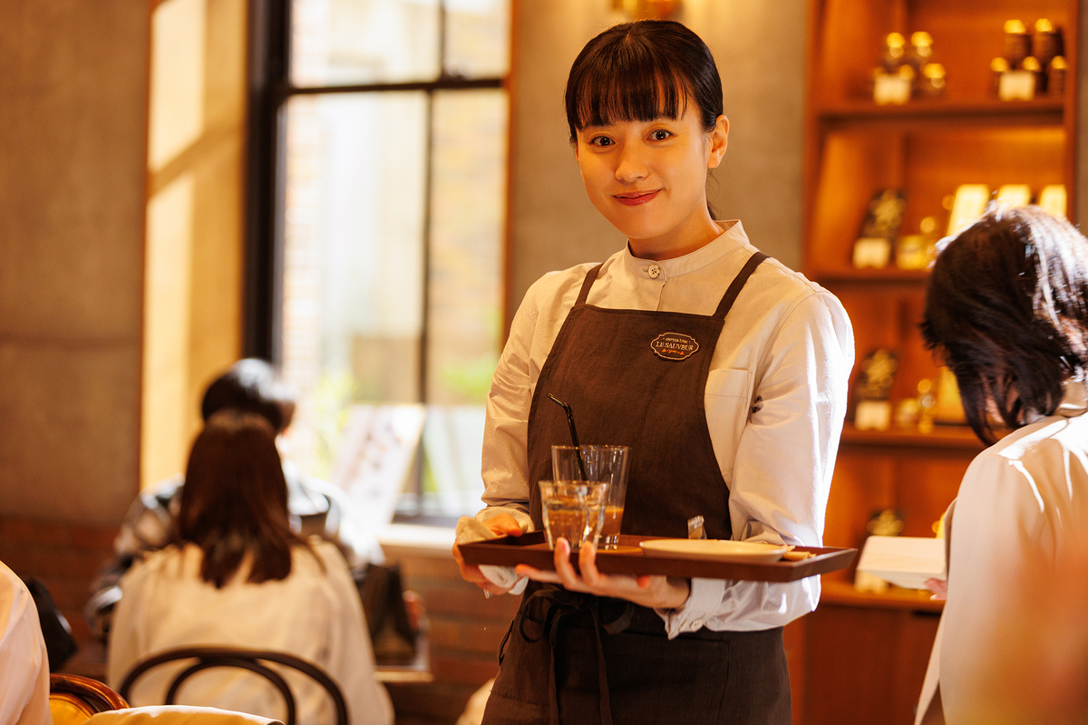 한효주표 로코, 언어의 벽 뛰어넘은 감동 서사