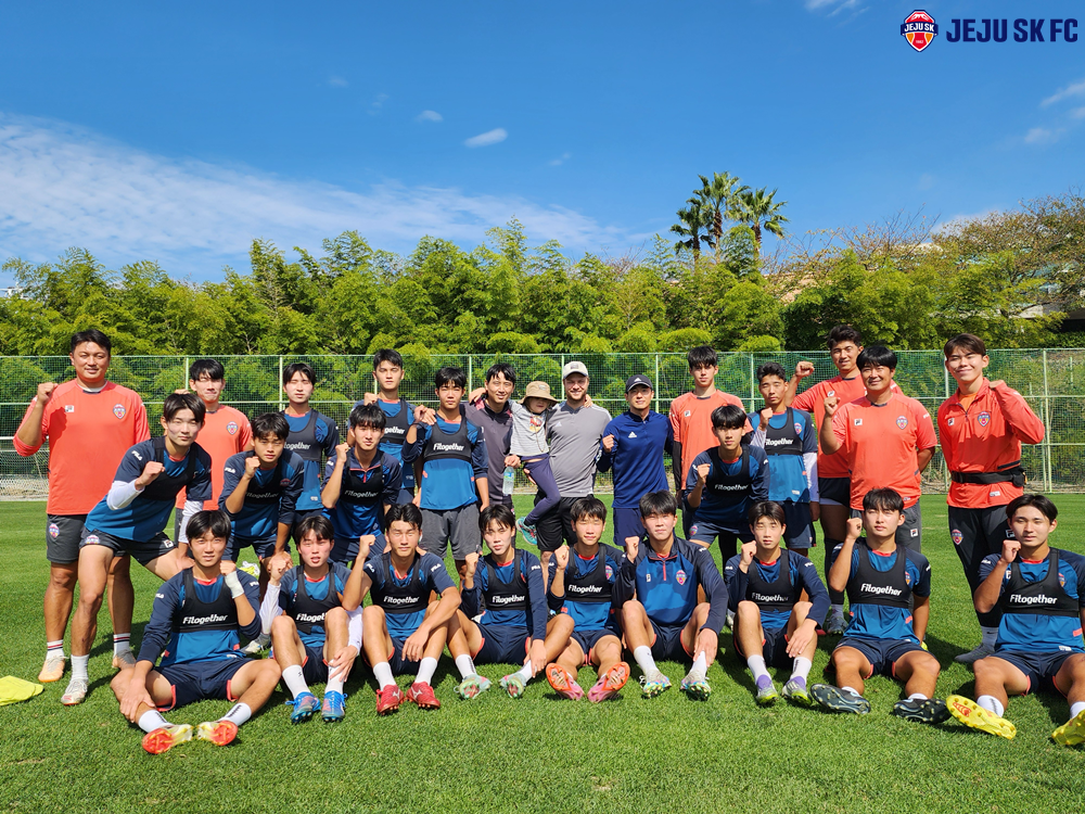 '유럽 유소년 축구 최고의 지도자' 토비아스 누베마이어가 제주SK FC를 찾은 이유는?