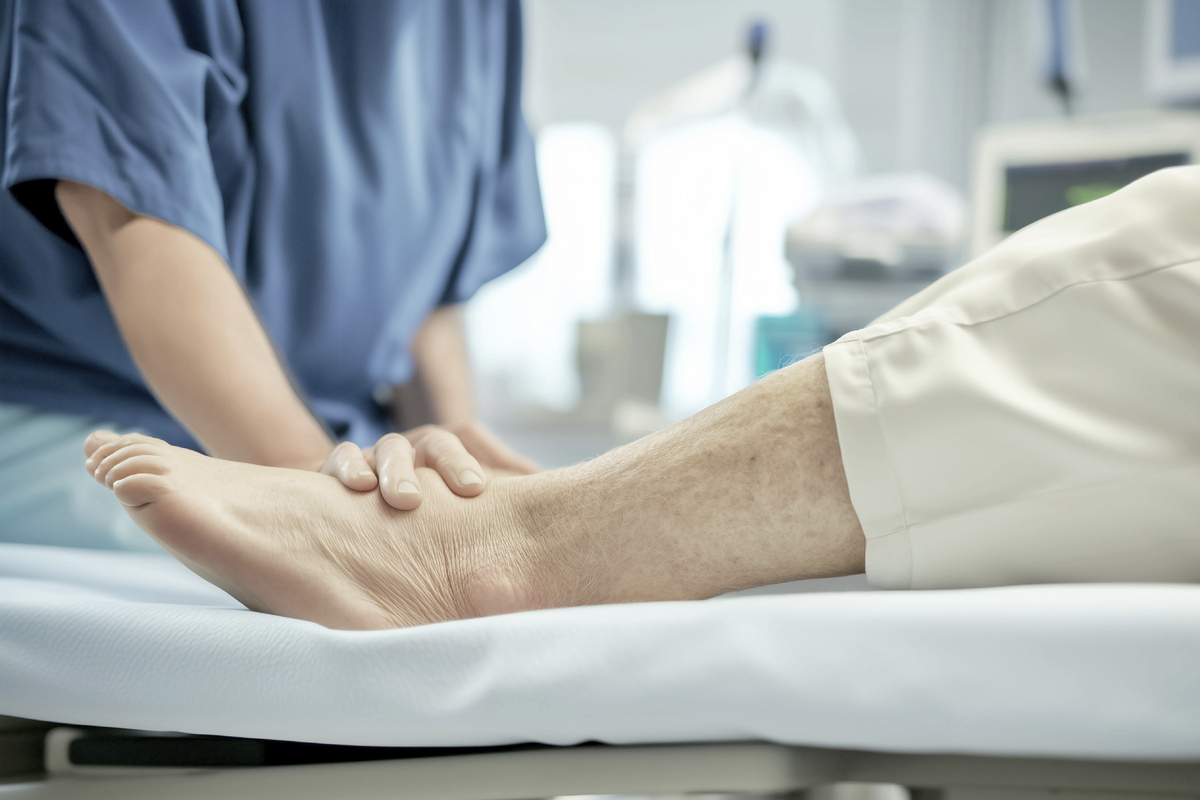 [민트 건강 톡!] 당뇨발 위험요인 높이는 ‘이것’… 절대 금물