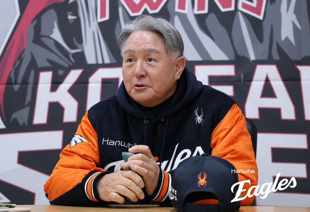 [KS1 패장] 7개의 볼넷, 아쉬운 수비…김경문 감독 “2차전은 다를 것”