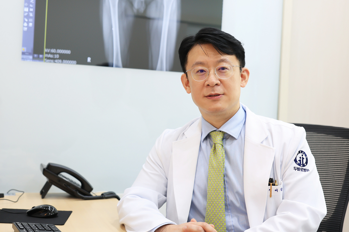 뒤꿈치 통증의 숨은 원인, 아킬레스건 부착부건염 조기 진단 중요