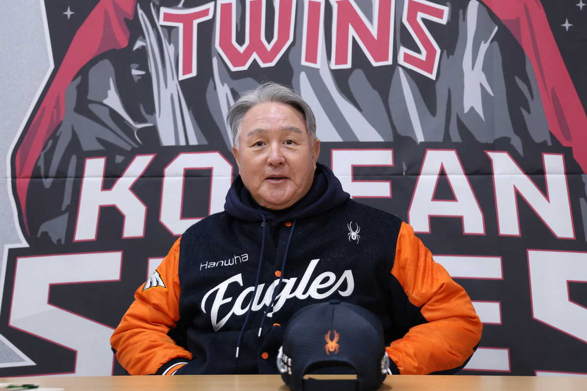 [KS2] “항상 말하지만, 원정에서는 공격이 우선” 분위기 내준 김경문 감독, 라인업 변동으로 승부수