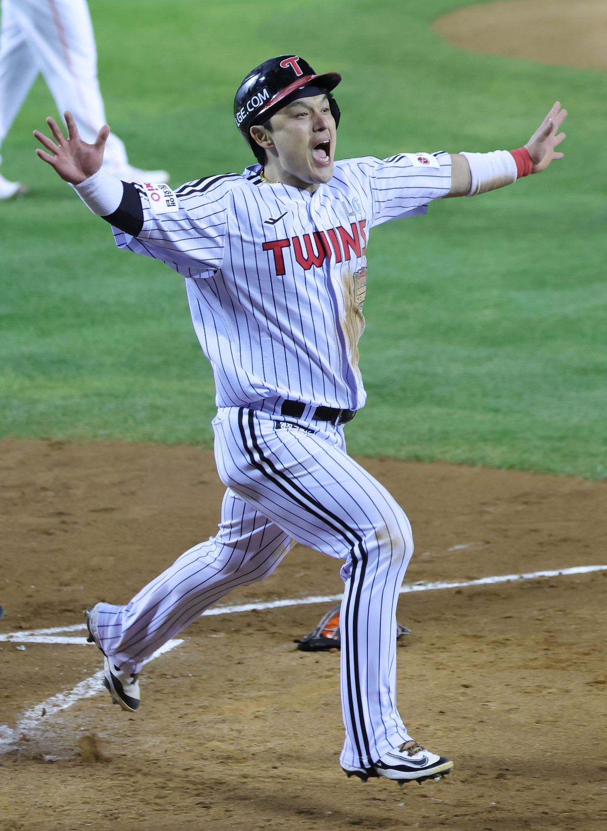 [KS2] 공기를 바꿔버리는 박동원의 한방… 류현진 무너뜨리는 투런포 대폭발