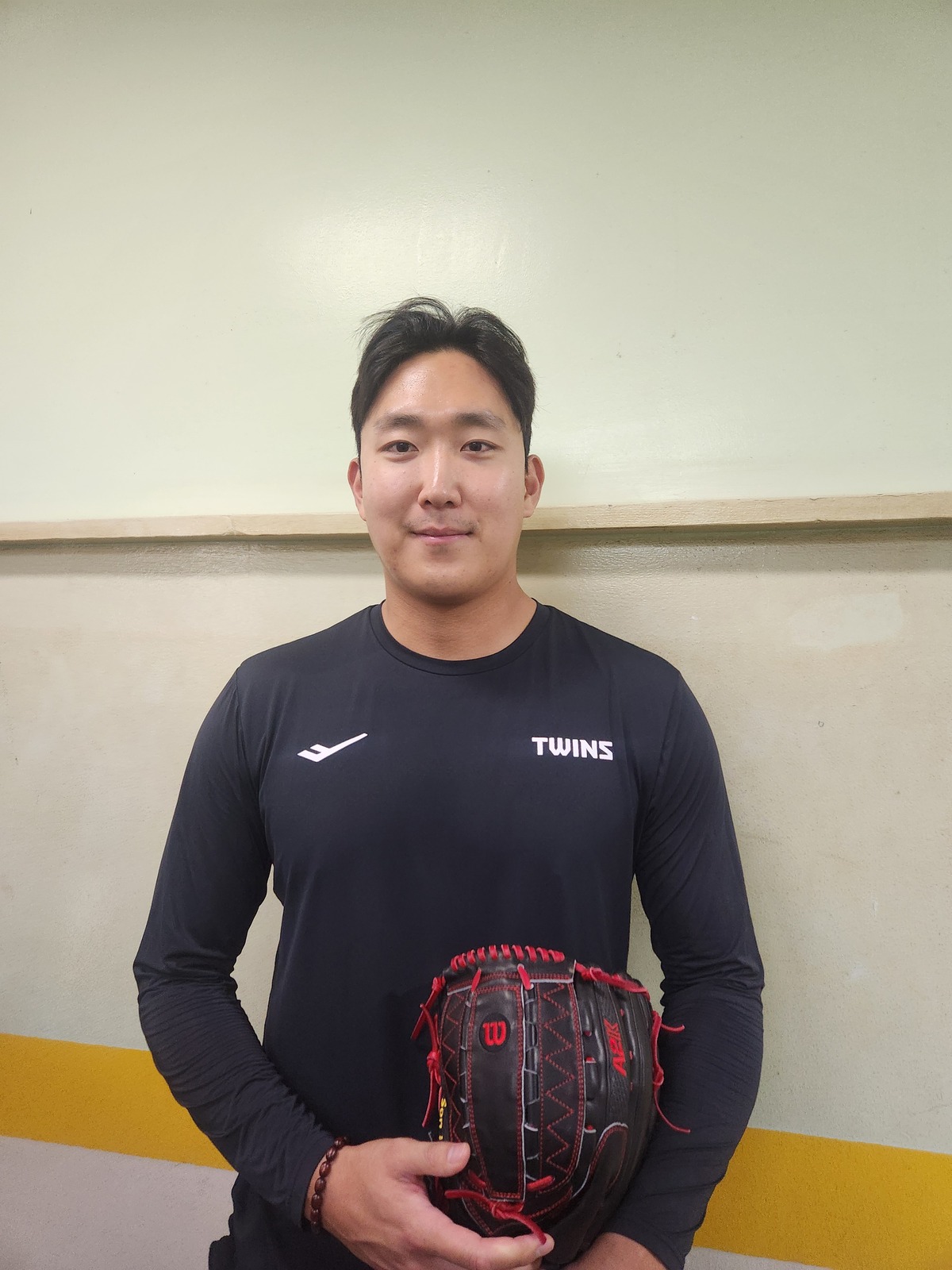 [SW인터뷰] ‘KS 스윕 우승’ 열쇠 쥐고, 대전 첫 등판 앞둔 손주영… “루틴·밸런스, 완벽합니다”