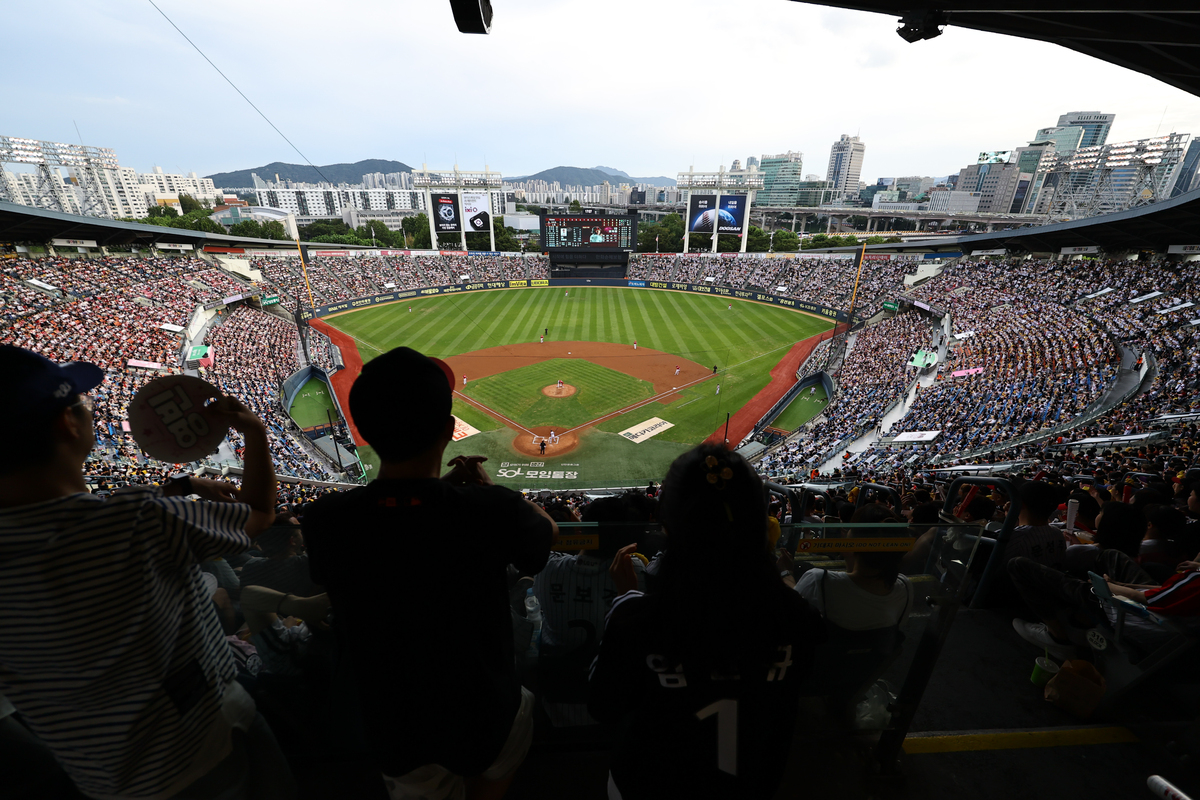 가을야구 좌석 하나에 999만원? 티켓 불법 재판매 논란… 정연욱 의원 “정부, 손 놓고 있다”