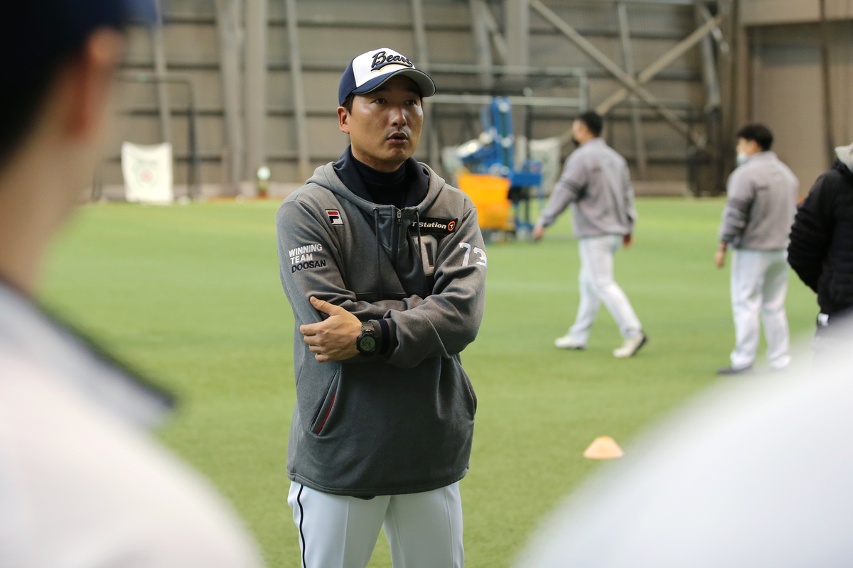 “최강 마운드 꾸리는 데 일조하겠다” 정재훈 코치, 친정 두산 복귀