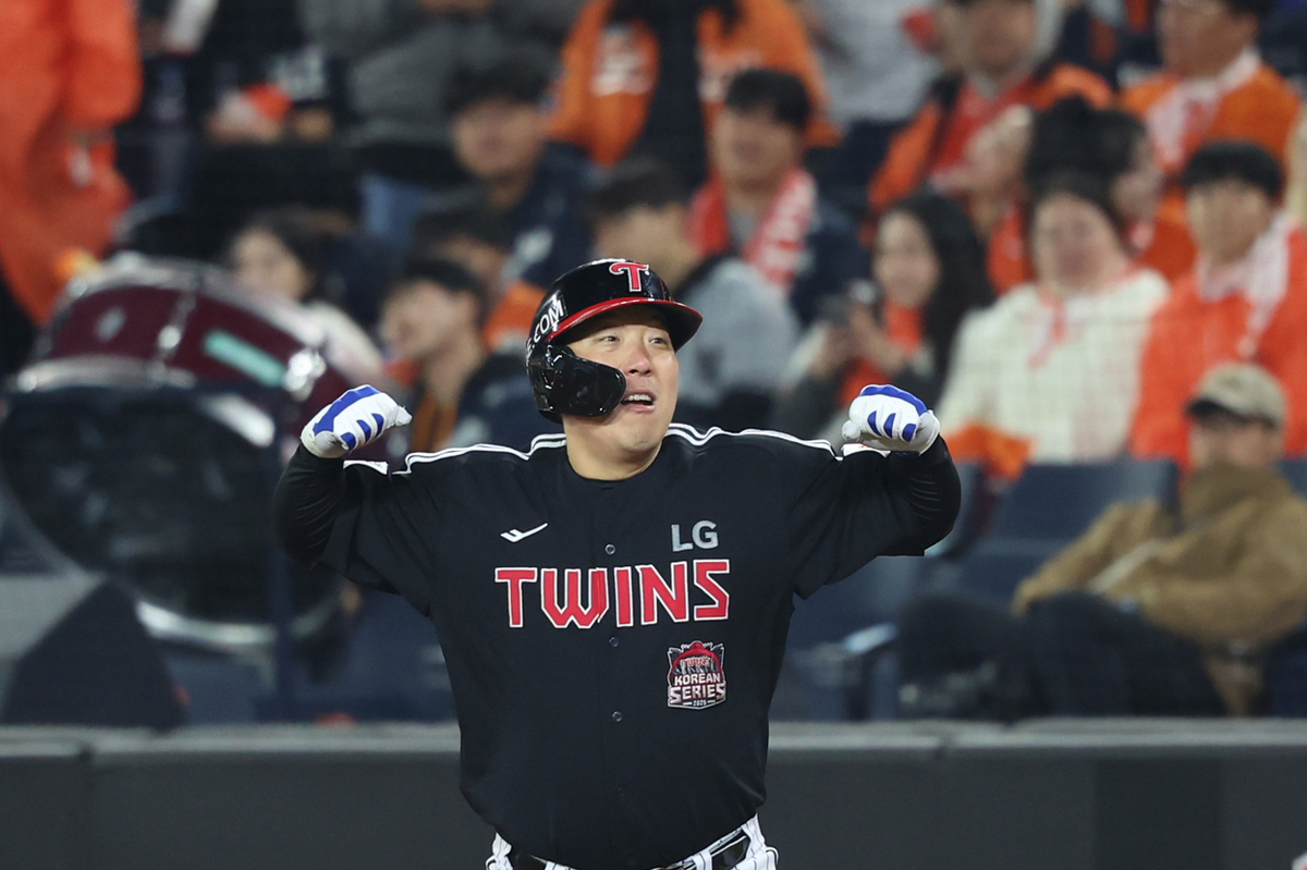 [KS4] 역전에는 역전으로, 한화의 기적에 맞선 LG의 집념… ‘V4’ 9부능선 넘었다