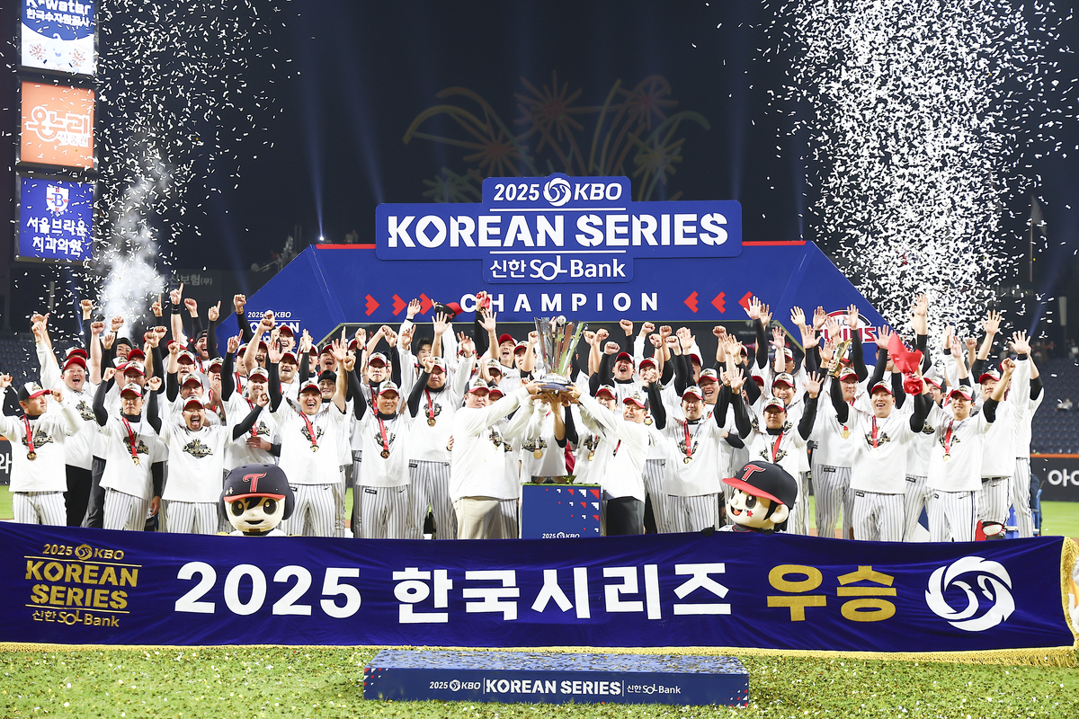 [진화한 쌍둥이, V4] ‘겹경사’ 농구도, 야구도 챔피언…“2025년 LG의 해로!”