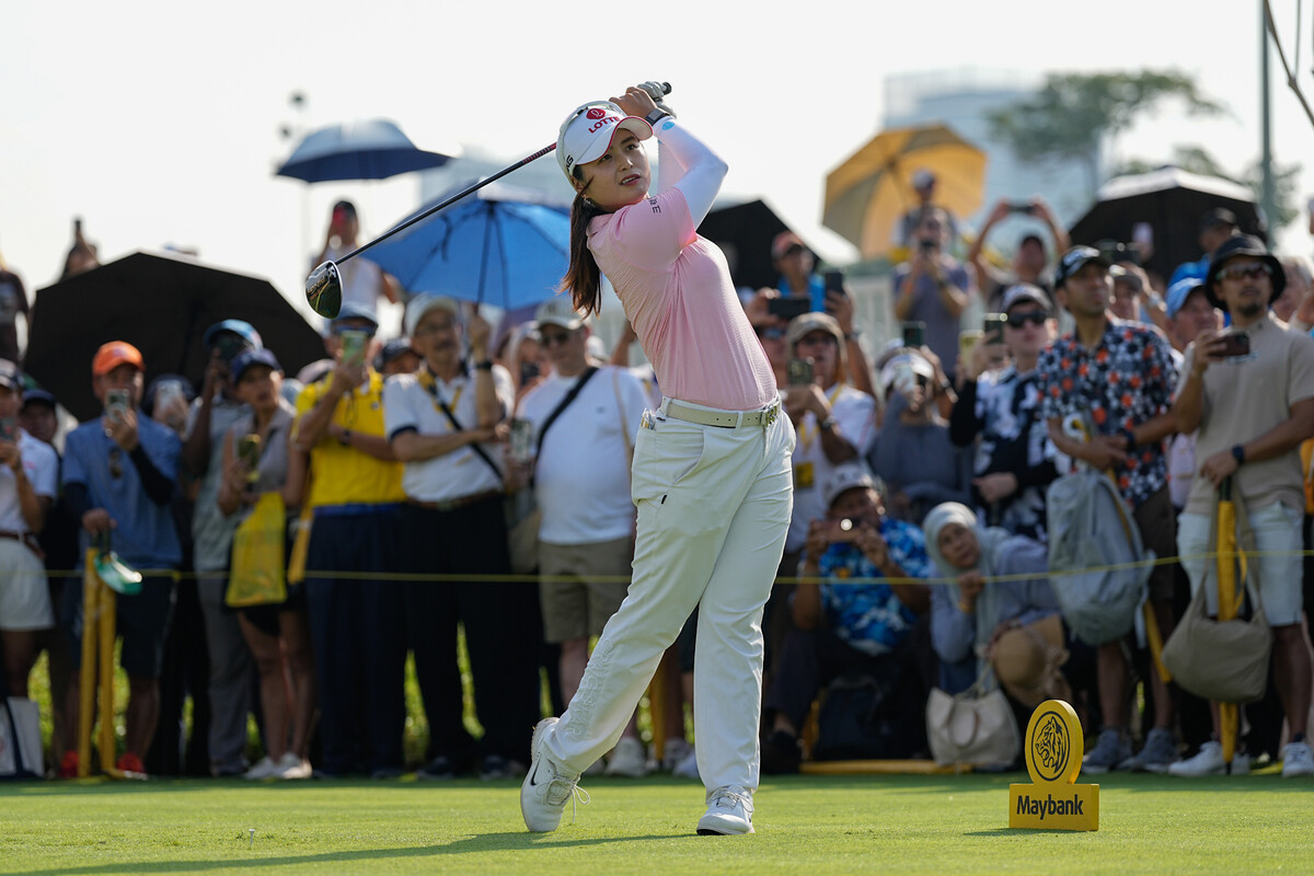 통한의 준우승에 울었던 최혜진, 세계랭킹 17위 점프… 야마시타 4위 등극
