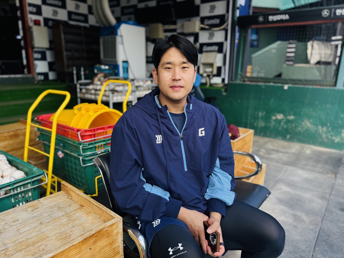 [SW인터뷰] 우여곡절 속 허무한 엔딩…유강남 “내려놓으니 보이는 게 생겼다”