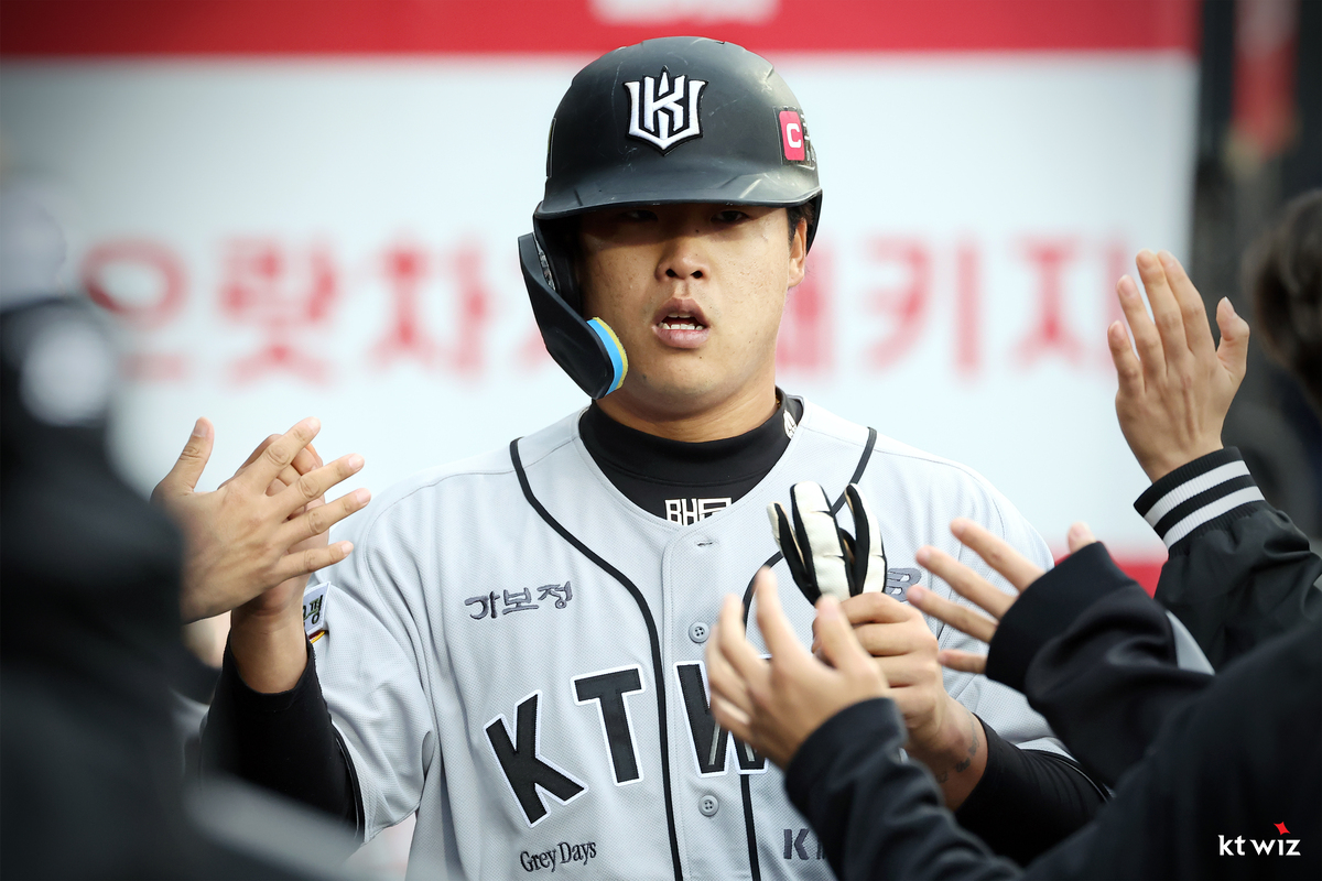 ‘쩐의 전쟁’ 개봉박두… KBO, FA 30명 자격 명단 공시